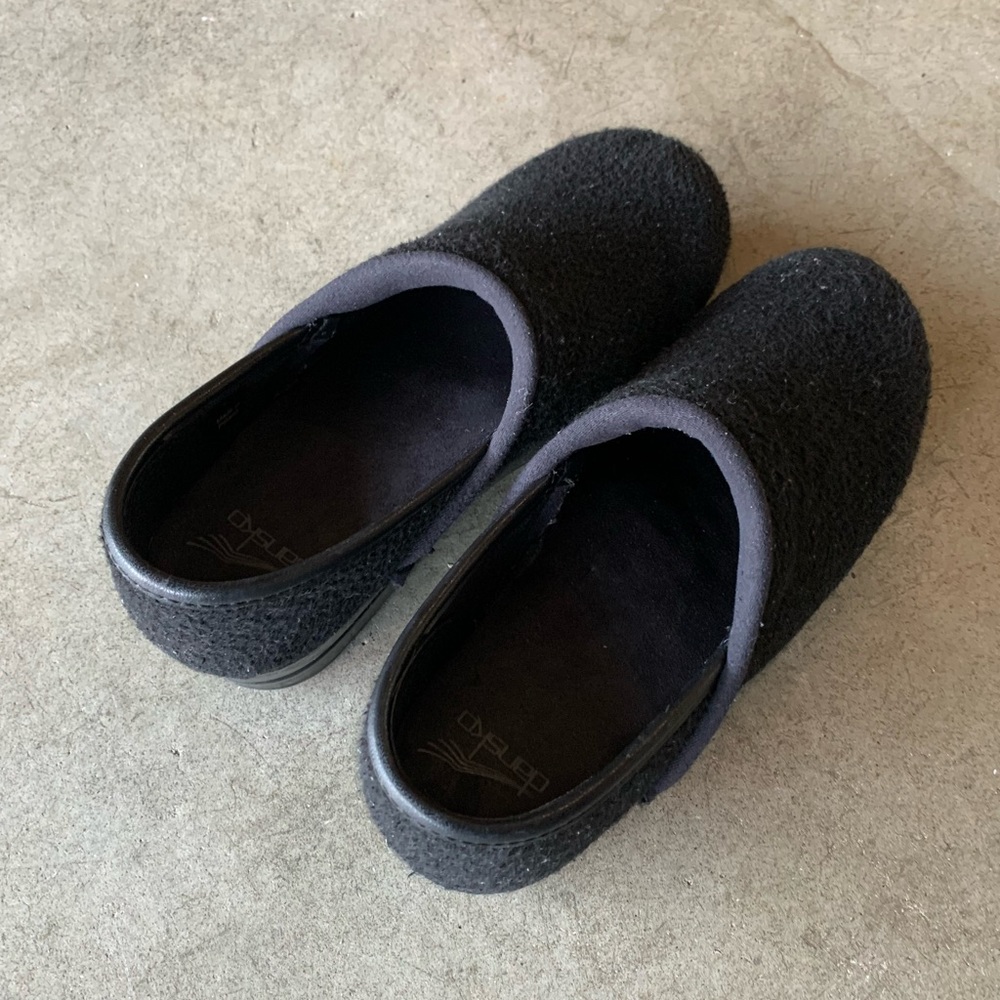 Dansko Black Fabric Clogs - Picture 5 of 5